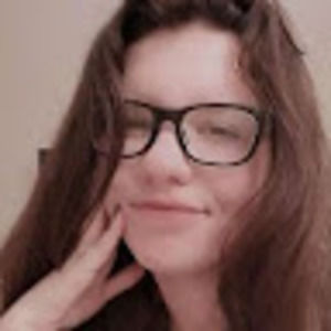 Meet your Posher, Alejandra